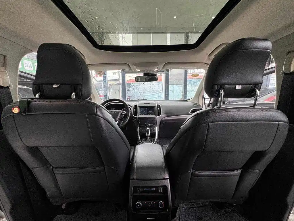 Ford Edge — миниатюра 22