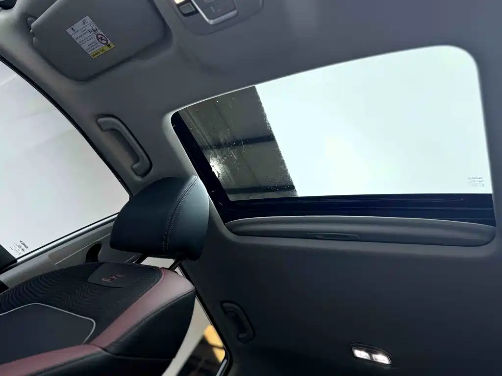 Geely Binyue — миниатюра 18
