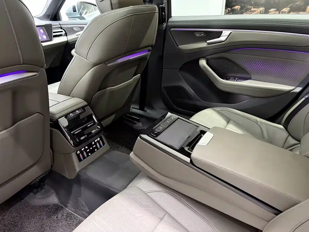 Audi A6L — миниатюра 14
