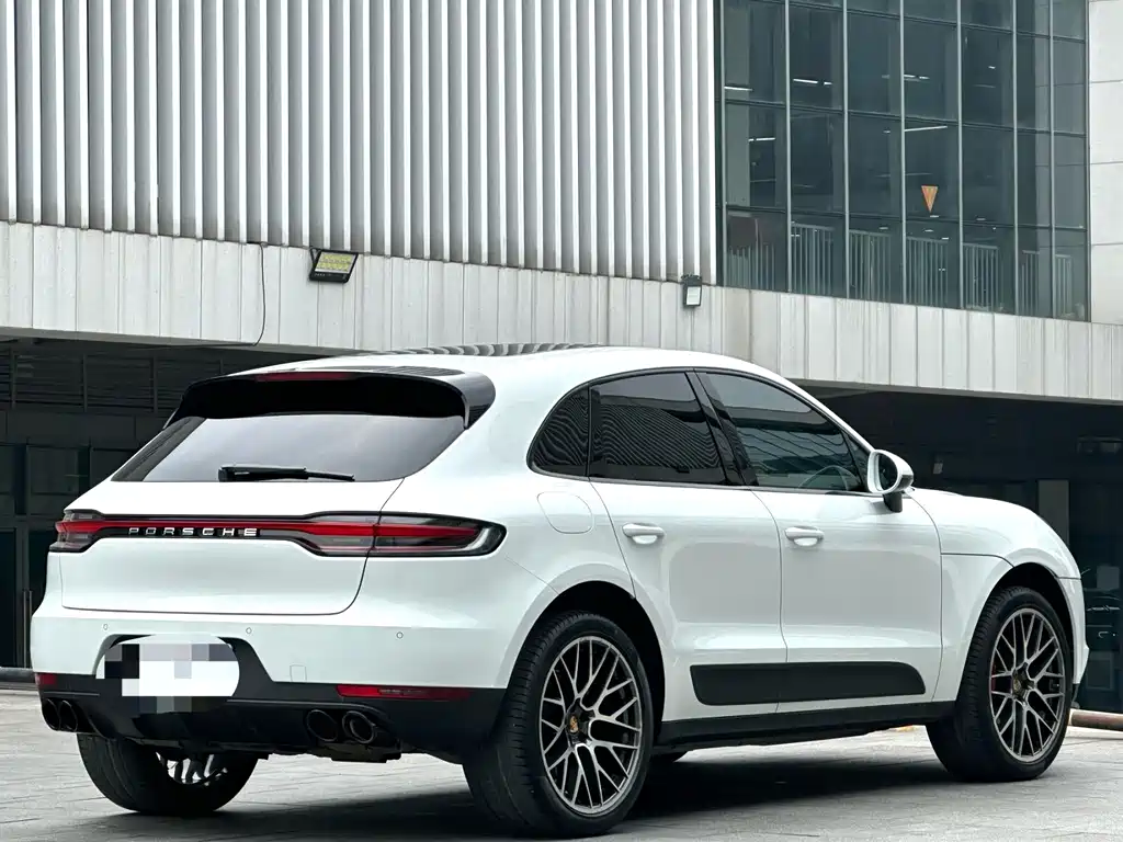 Porsche Macan — миниатюра 5