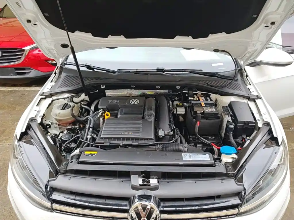 Volkswagen Golf — миниатюра 20