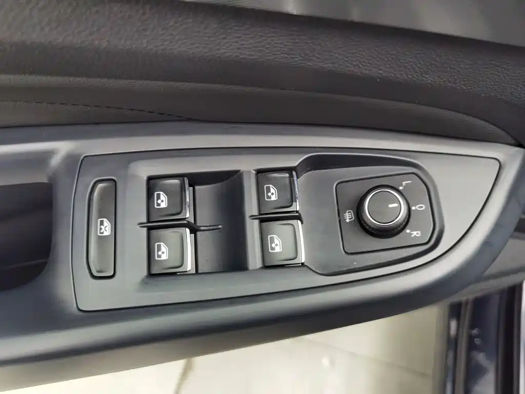 Volkswagen Passat — миниатюра 9