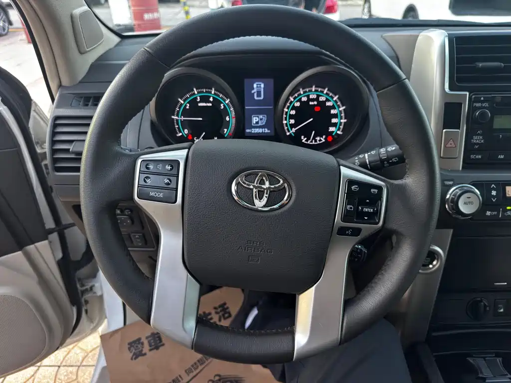 Toyota Prado — миниатюра 4