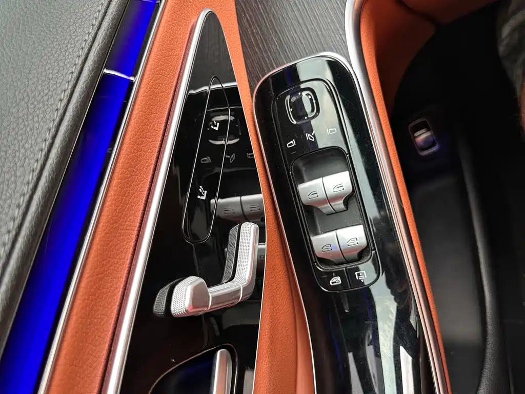 Mercedes-Benz S-Class — миниатюра 20