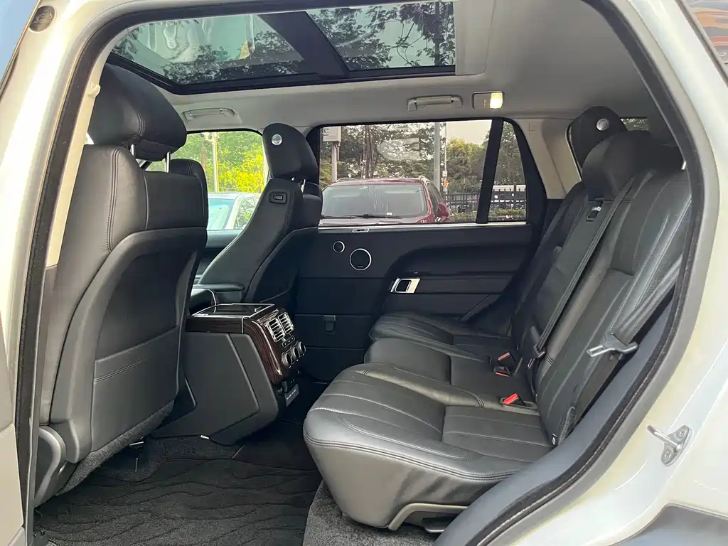 Land Rover Range Rover 2017 3.0 SC V6 Vogue Long Wheelbase