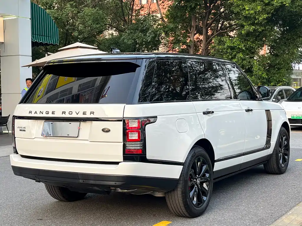 Land Rover Range Rover 2017 3.0 SC V6 Vogue Long Wheelbase