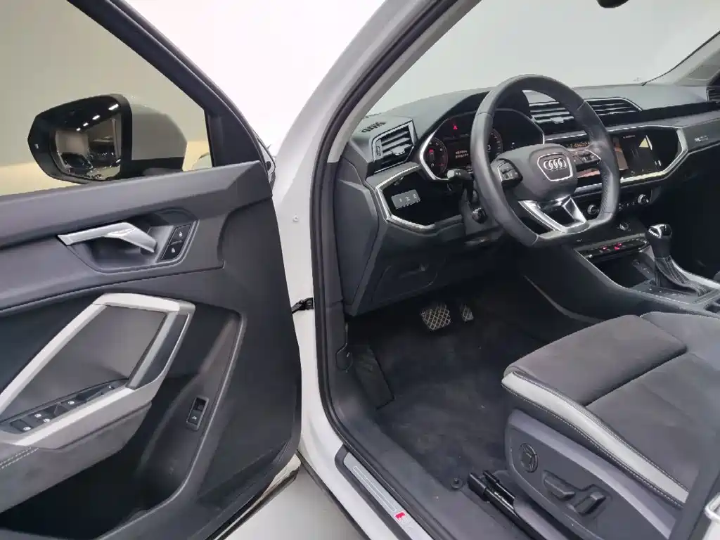 Audi Q3 — миниатюра 9
