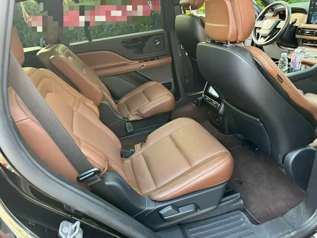 Lincoln Aviator — миниатюра 7