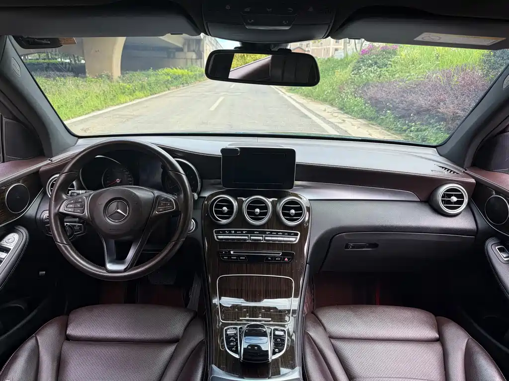 Mercedes-Benz GLC — миниатюра 3