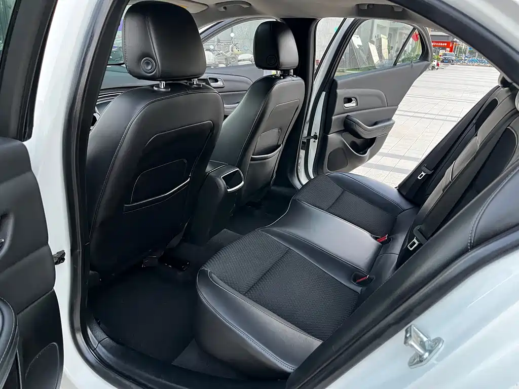 Chevrolet Malibu — миниатюра 8