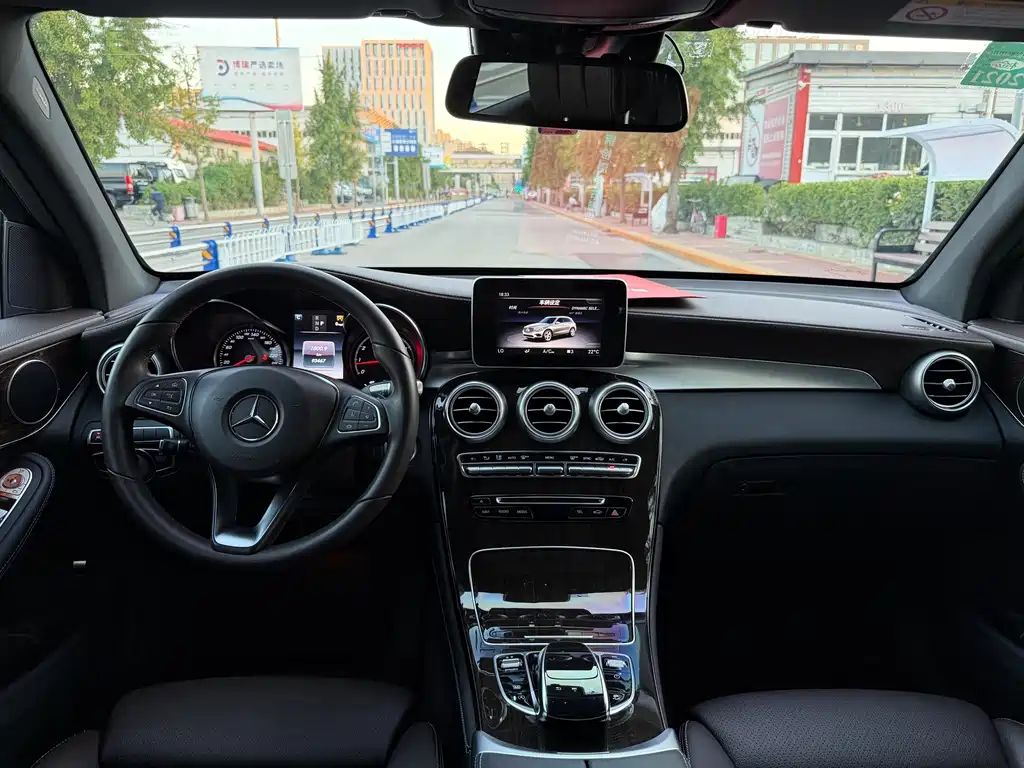 Mercedes-Benz GLC — миниатюра 8