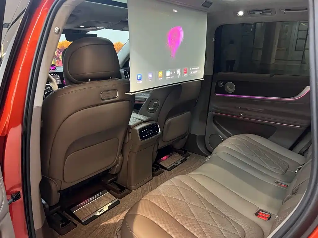 AITO ASK THE WORLD M9