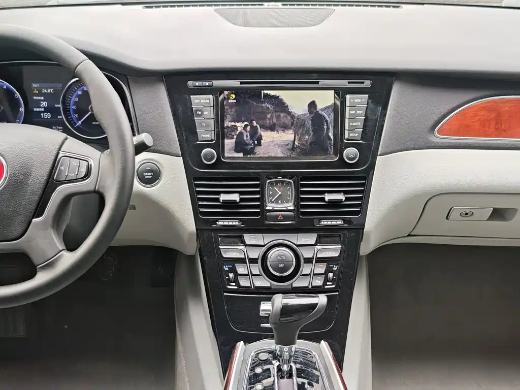 Hongqi Hongqi H7 — миниатюра 14