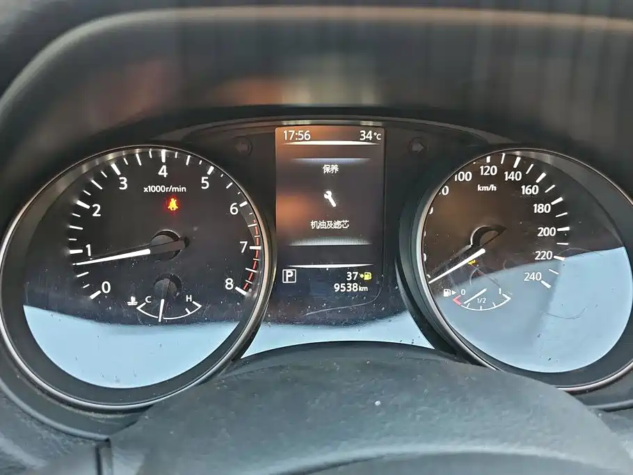 Nissan Qashqai — миниатюра 14