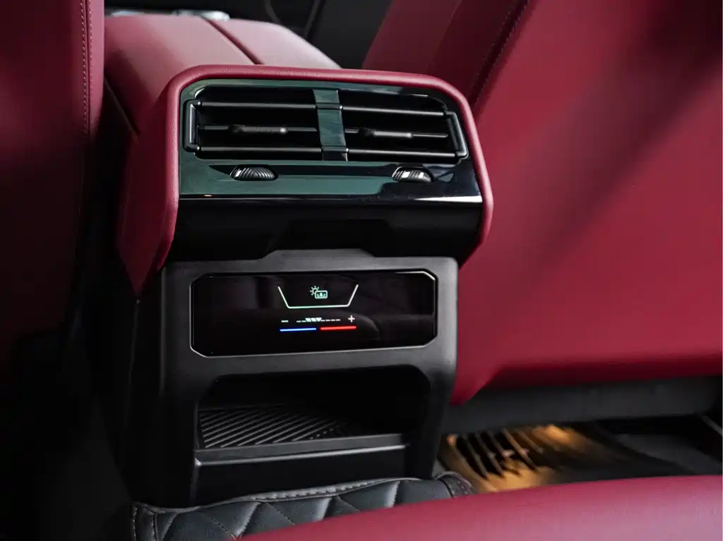 BMW 5 Series — миниатюра 16