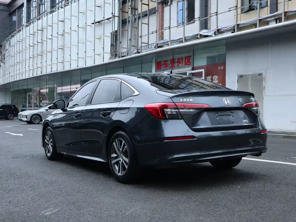 Honda Civic — миниатюра 7