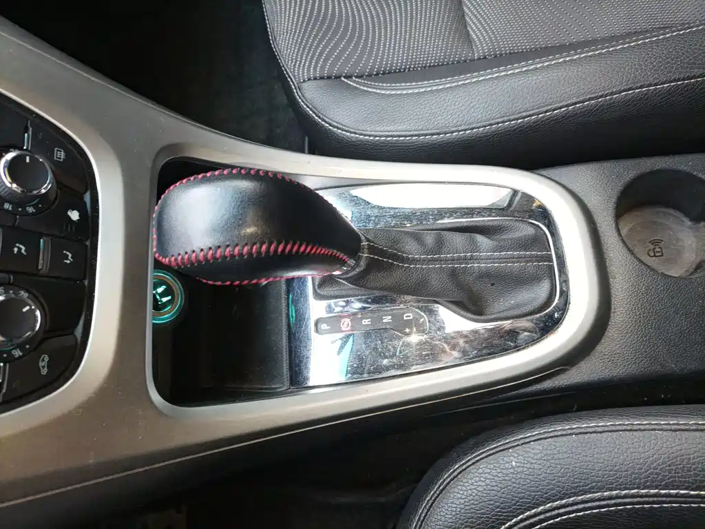 Buick Excelle — миниатюра 10