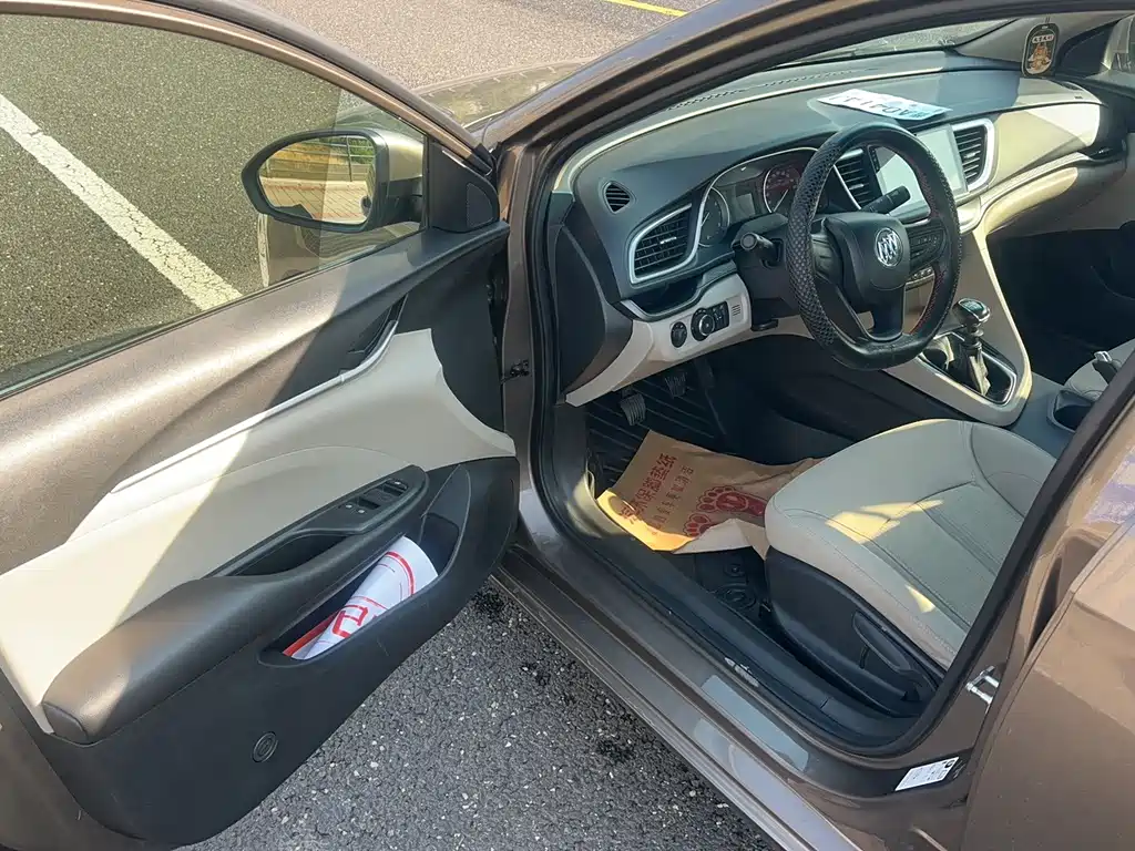 Buick Excelle — миниатюра 13