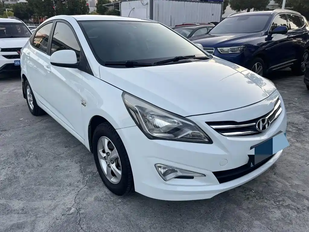 Hyundai Verna — миниатюра 3