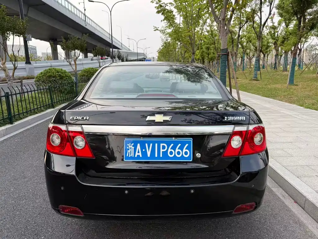 Chevrolet Epica — миниатюра 5