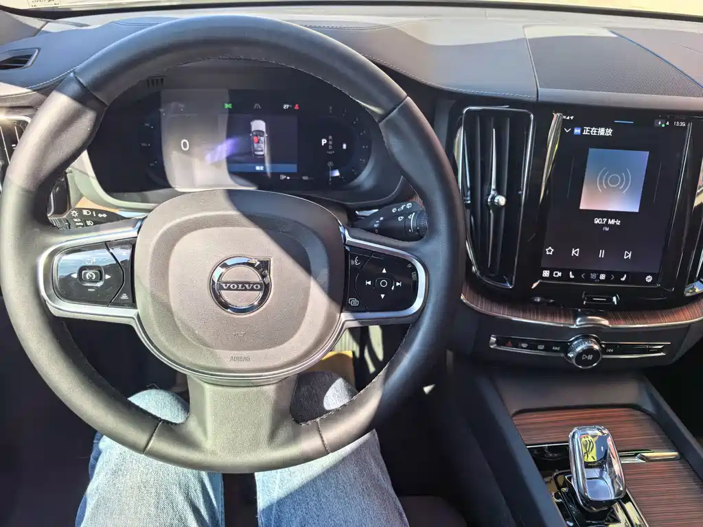 Volvo XC60 — миниатюра 3