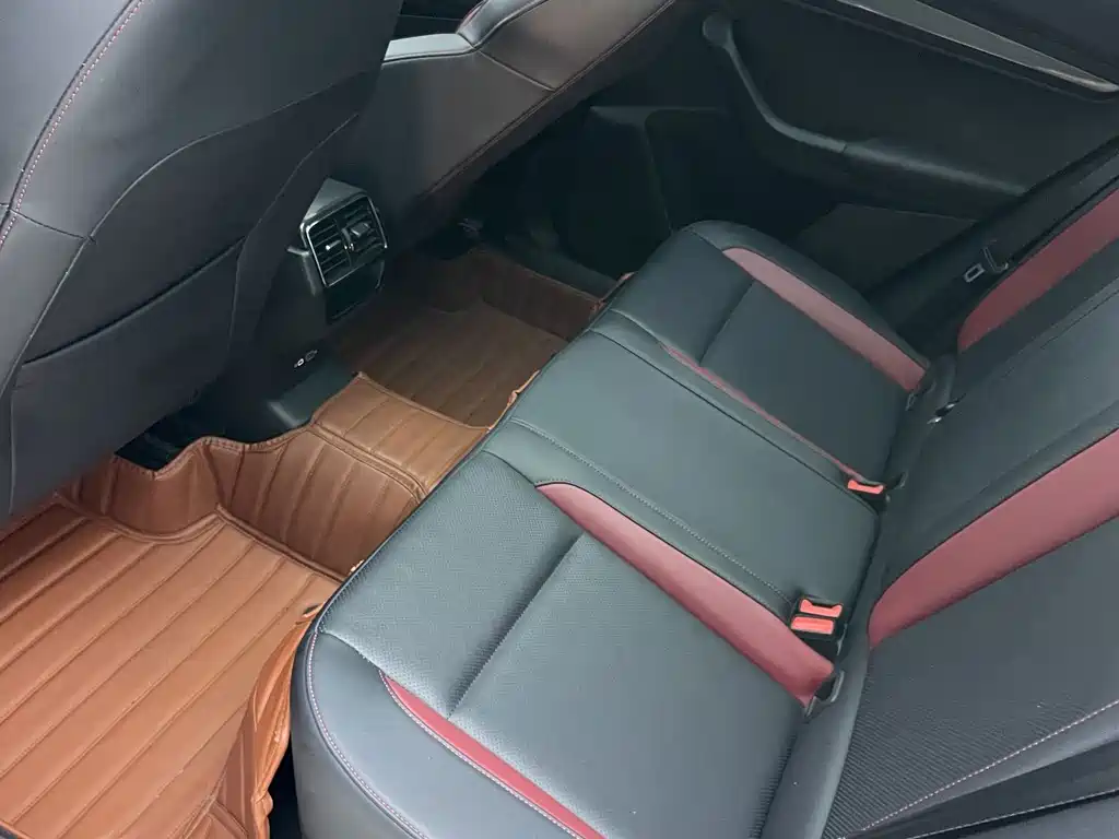 Skoda Karoq — миниатюра 21