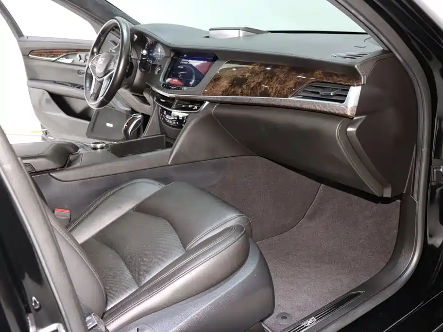 Cadillac CT6 — миниатюра 8
