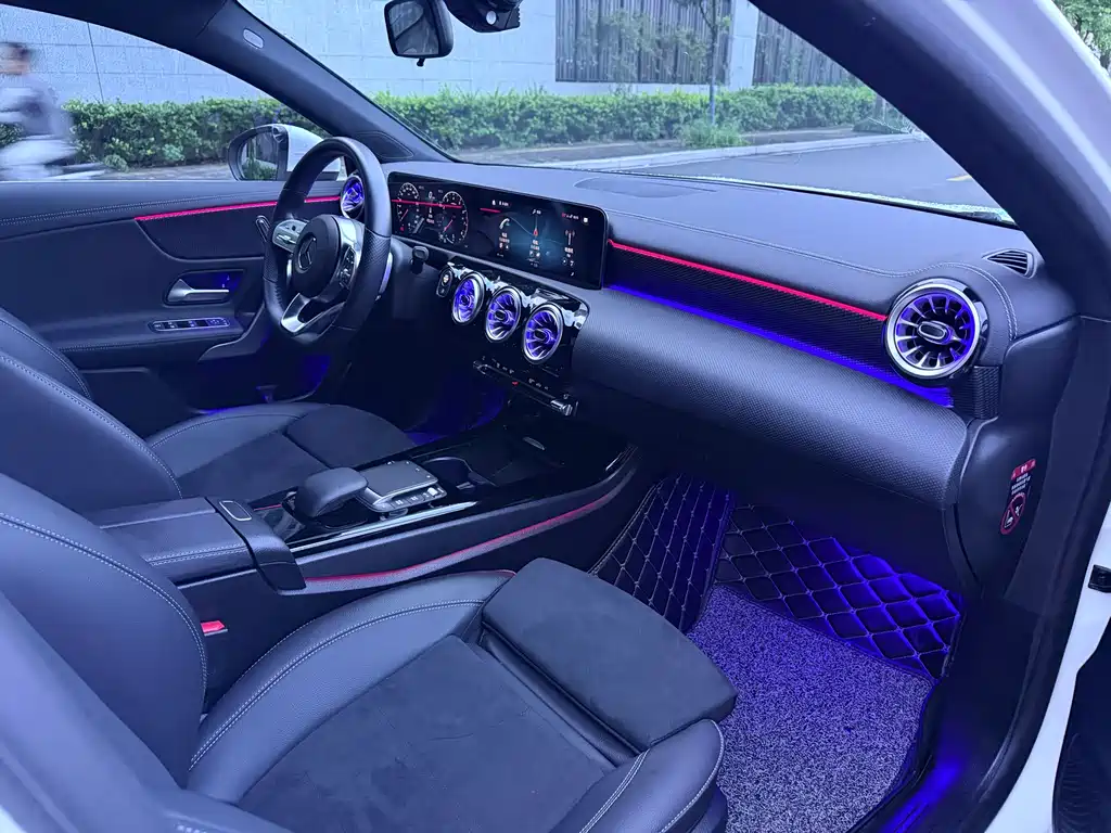 Mercedes-Benz A-Class — миниатюра 7