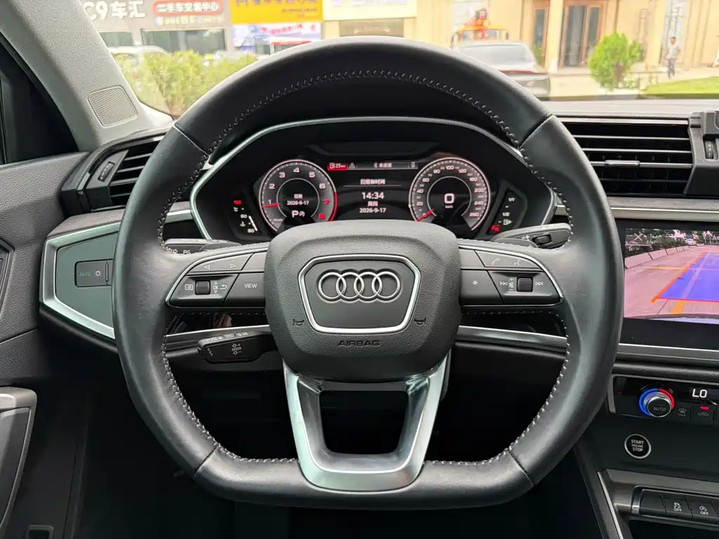 Audi Q3 — миниатюра 13