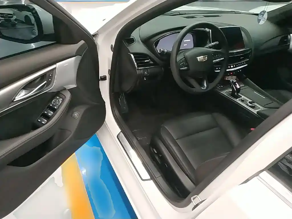 Cadillac CT5 — миниатюра 16