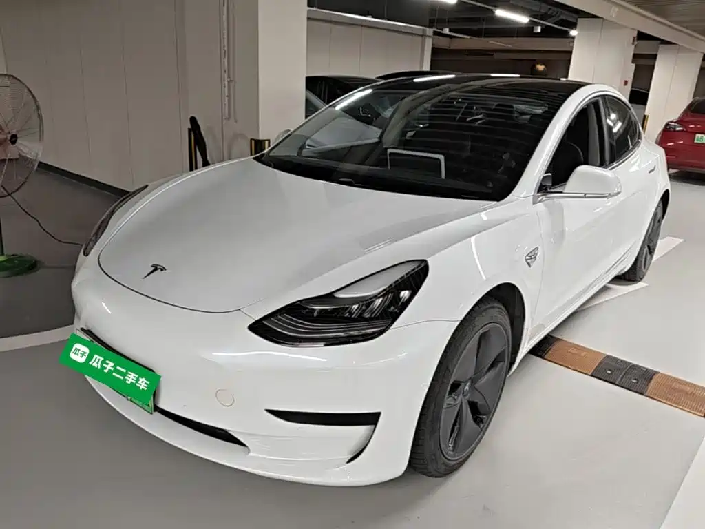Tesla Model 3 — миниатюра 2