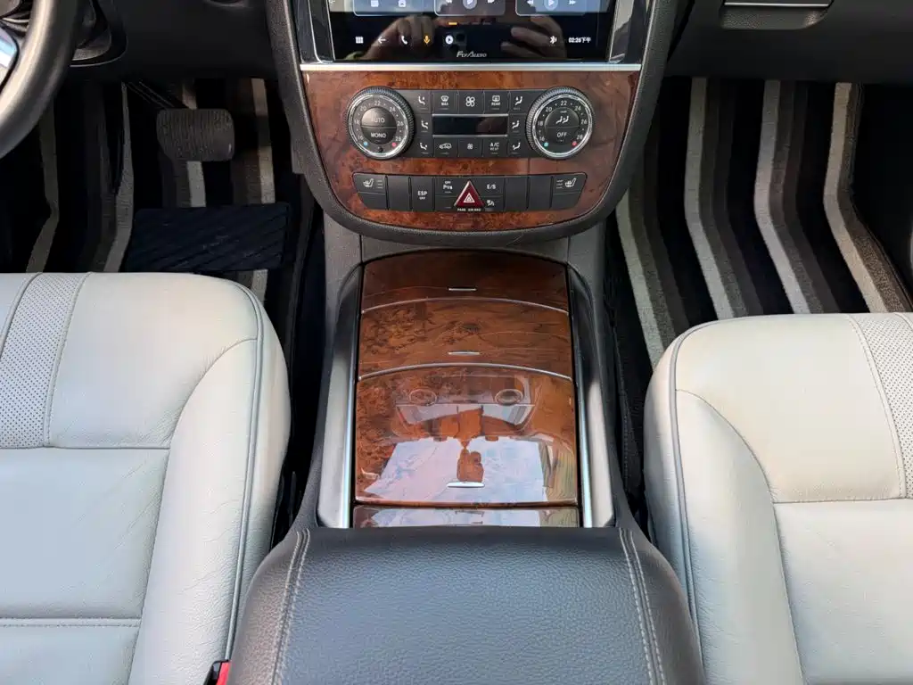 Mercedes-Benz R-Class — миниатюра 7