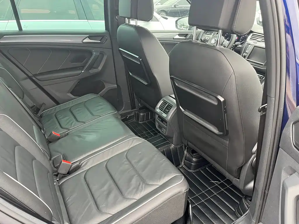 Volkswagen Tiguan — миниатюра 12
