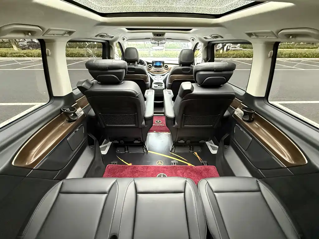 Mercedes-Benz V-Class — миниатюра 15