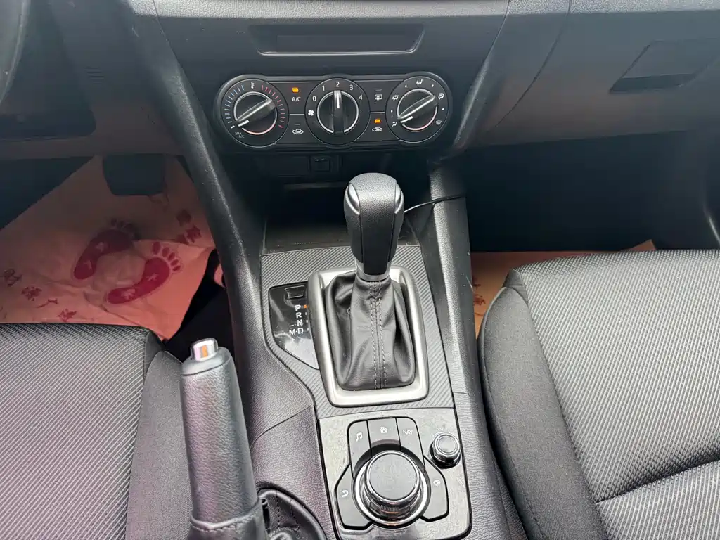 Mazda 3 Axela — миниатюра 10