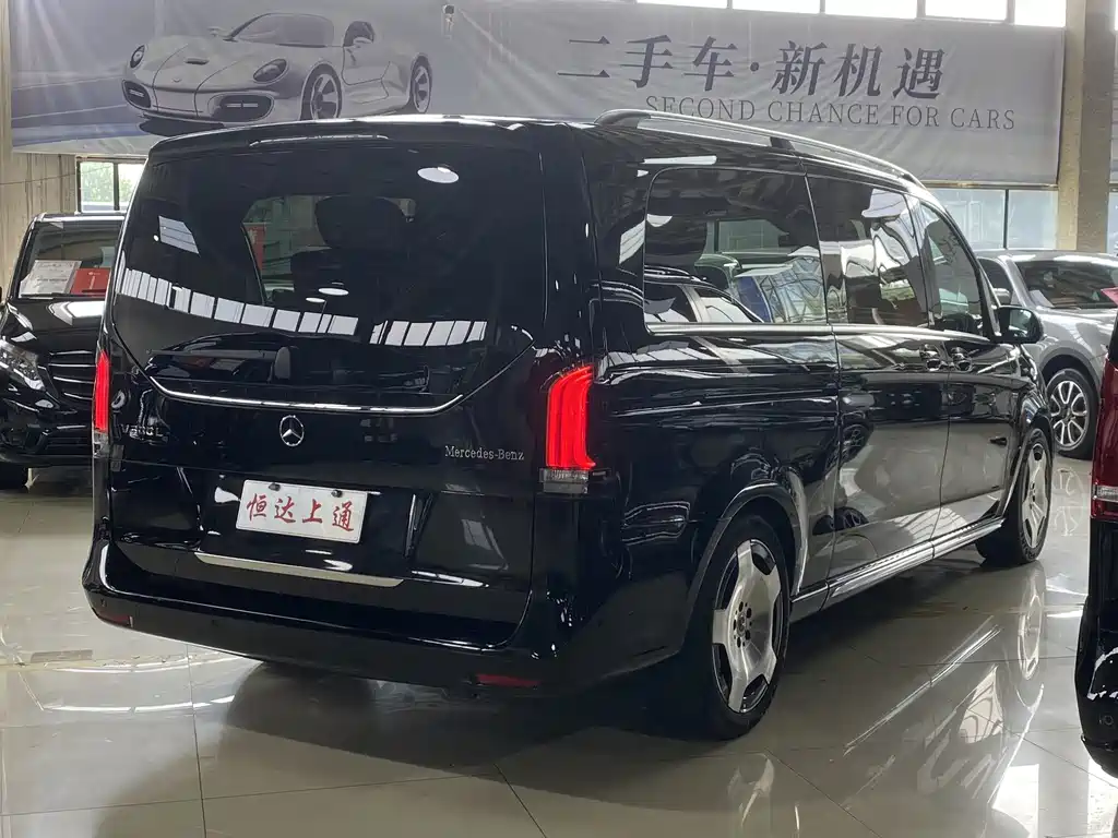 Mercedes-Benz V-Class — миниатюра 14