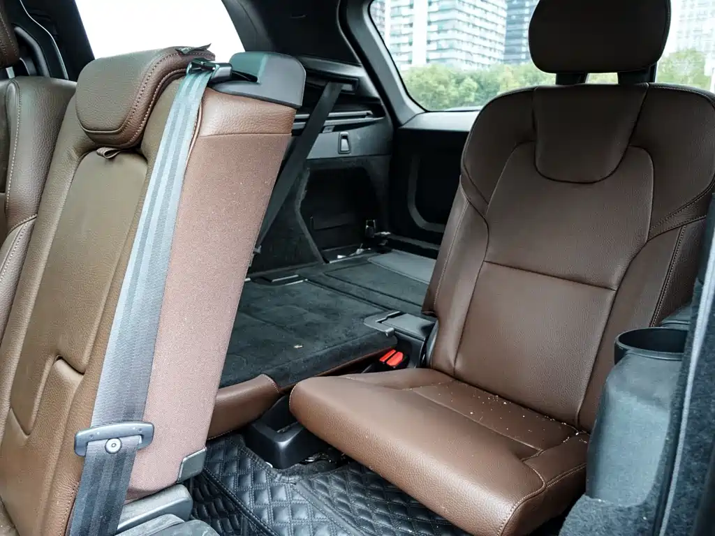 Volvo XC90 — миниатюра 21