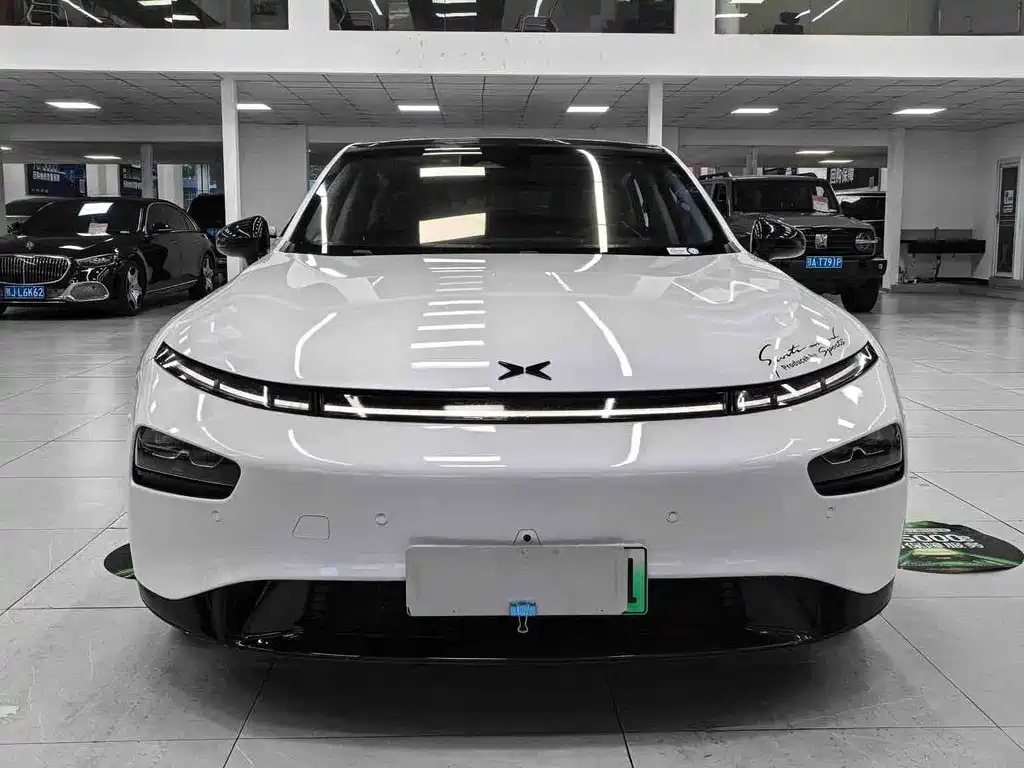 XPeng P7 — миниатюра 2