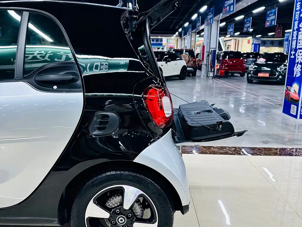 smart Smart Fortwo — миниатюра 15