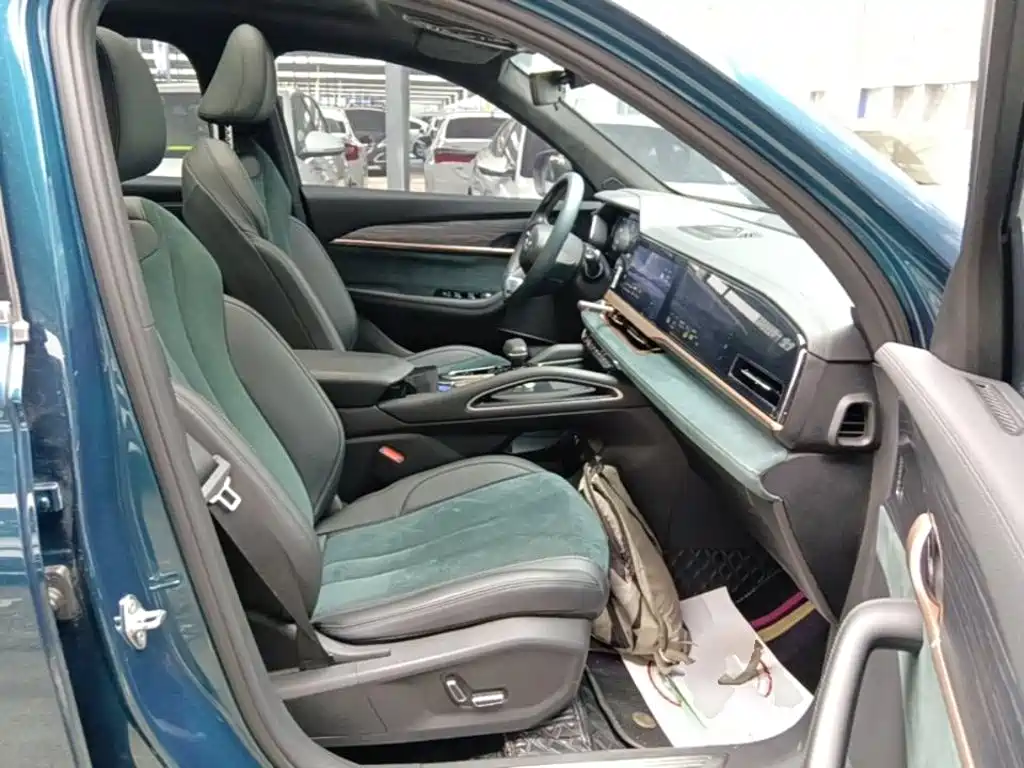 Geely Xingyue L — миниатюра 25