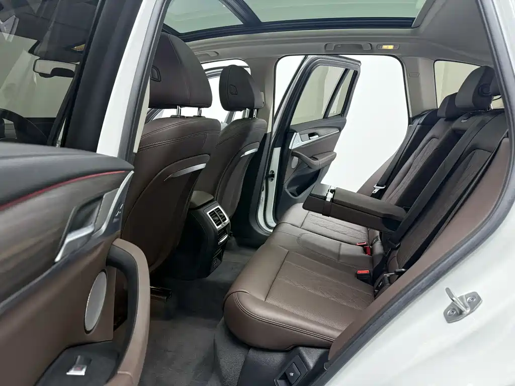 BMW X3 — миниатюра 3
