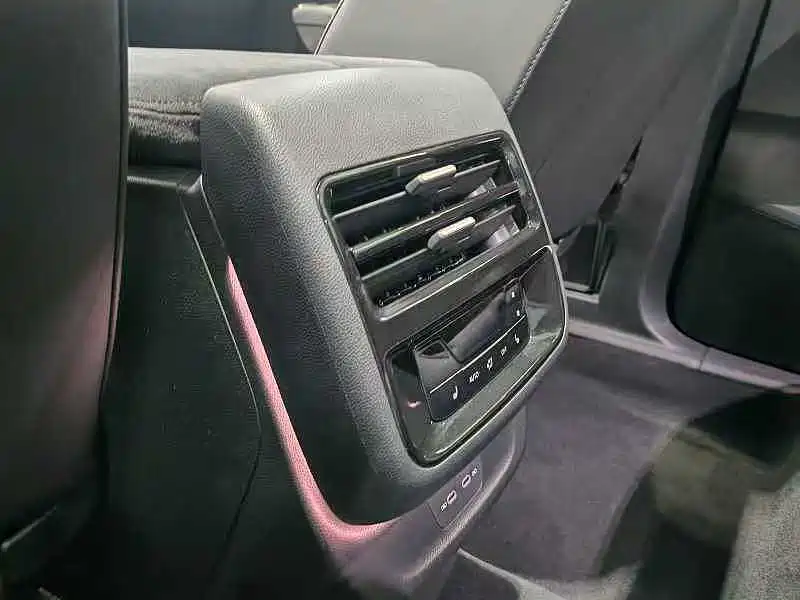 Volkswagen Teramont — миниатюра 18