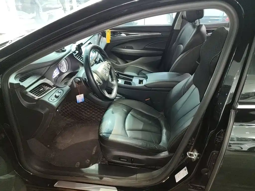 Buick LaCrosse — миниатюра 15