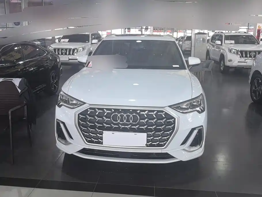 Audi Q3 — миниатюра 2