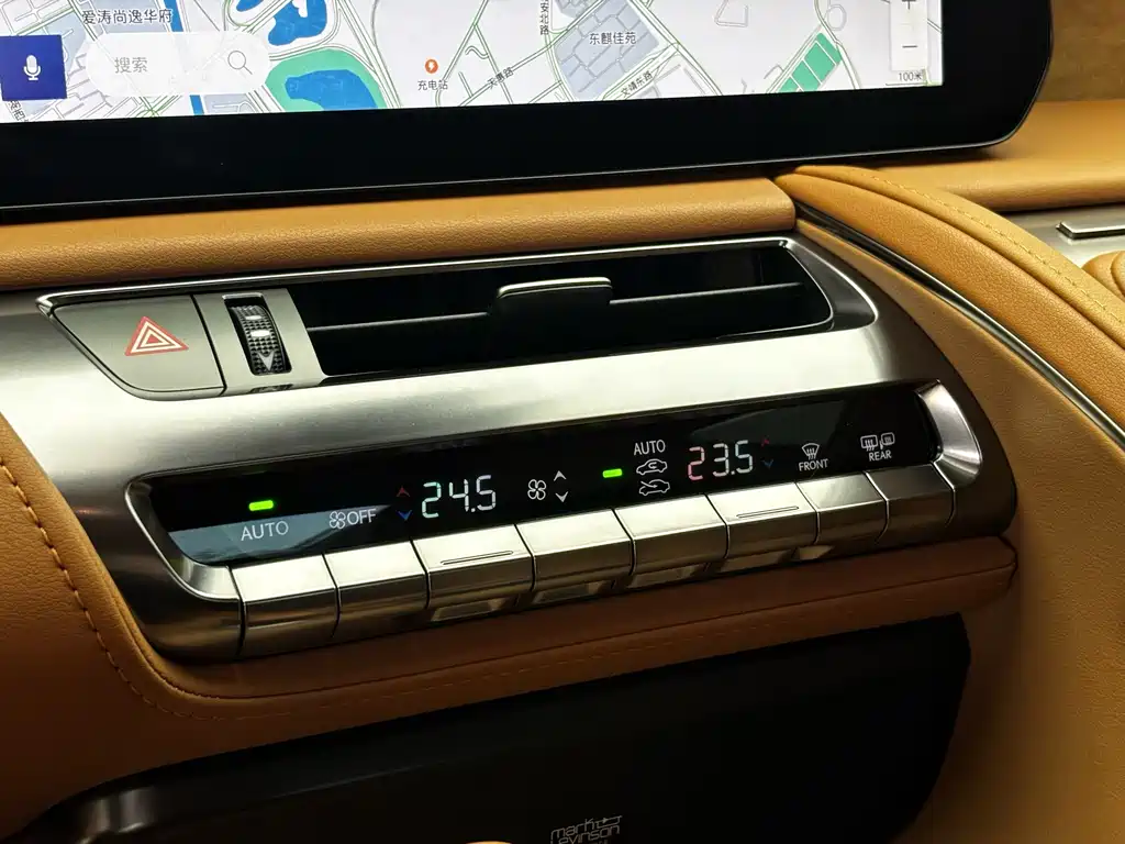 Lexus LC — миниатюра 11
