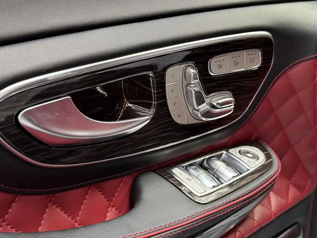 Mercedes-Benz 奔驰V级(进口) — миниатюра 4