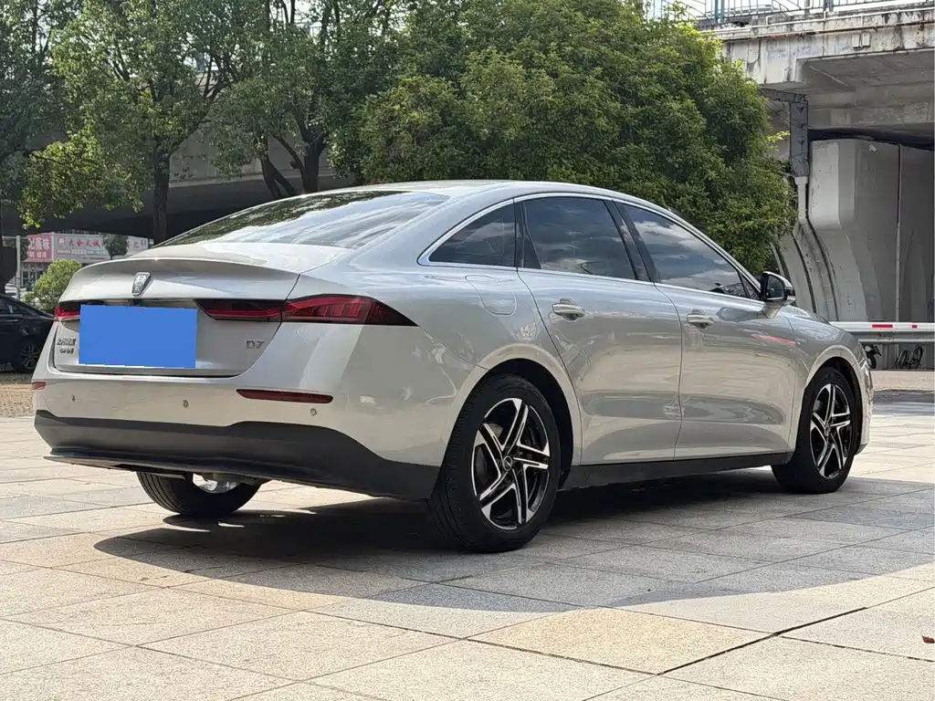 Roewe D7 — миниатюра 7