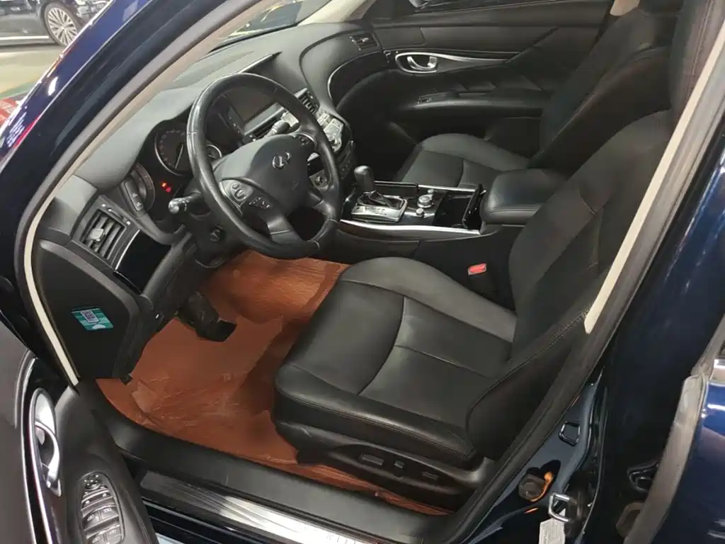 Infiniti Q70 — миниатюра 15