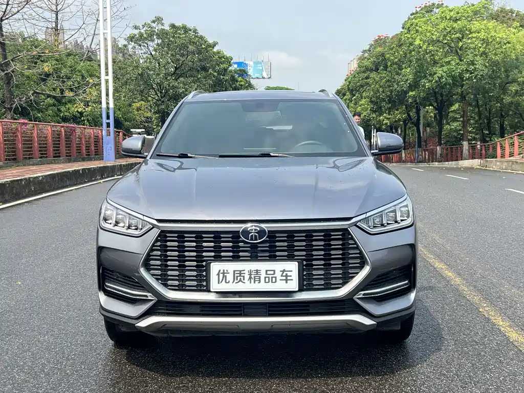 BYD PLUS 2021
