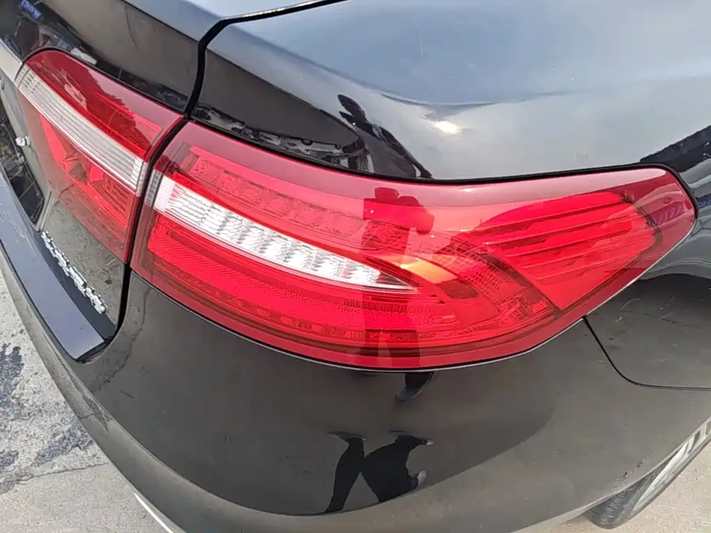 Ford Taurus — миниатюра 8